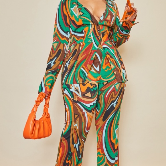 Multi Abstract Two Piece - Picture 2 of 2